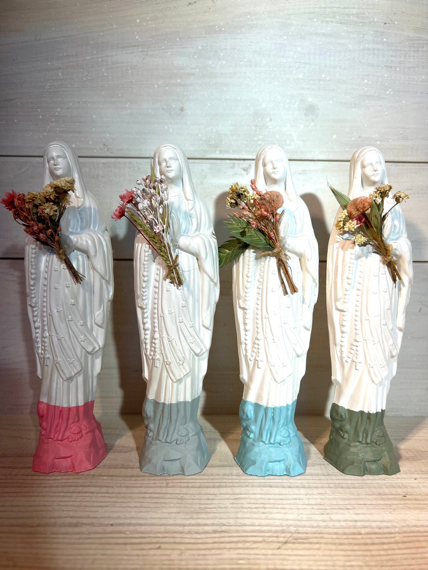 Statuette Vierge Fleurie 17 cm