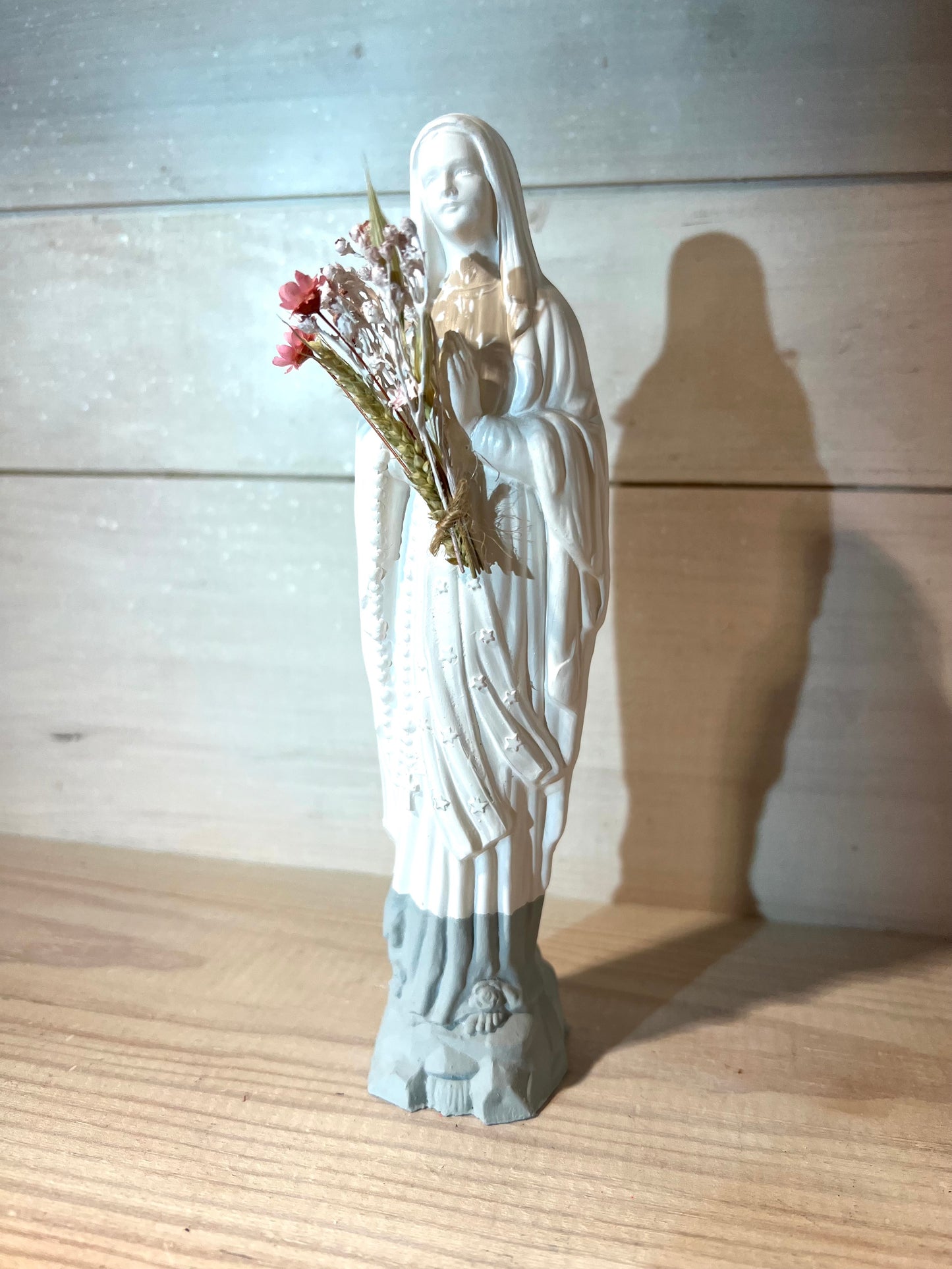 Statuette Vierge Fleurie 17 cm