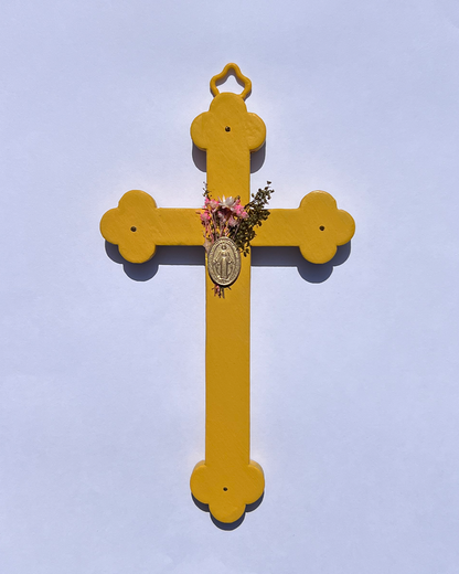 Crucifix fleuri