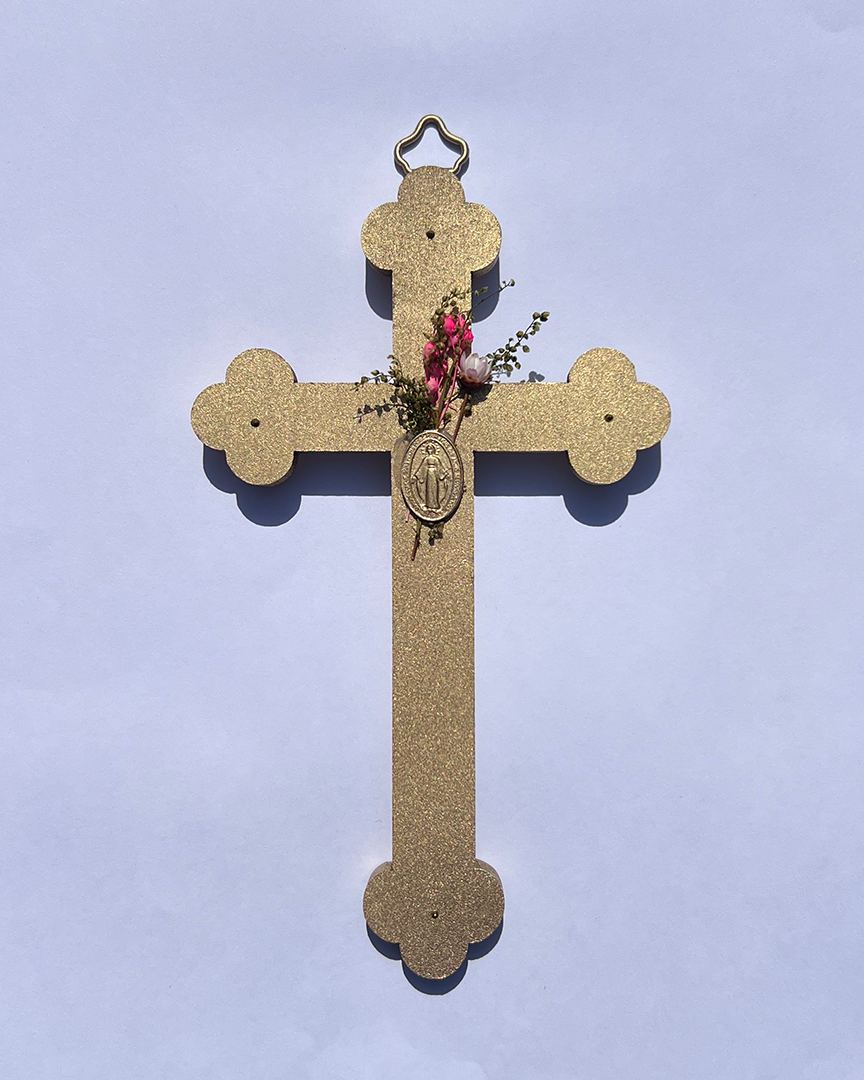 Crucifix fleuri