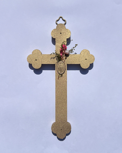 Crucifix fleuri