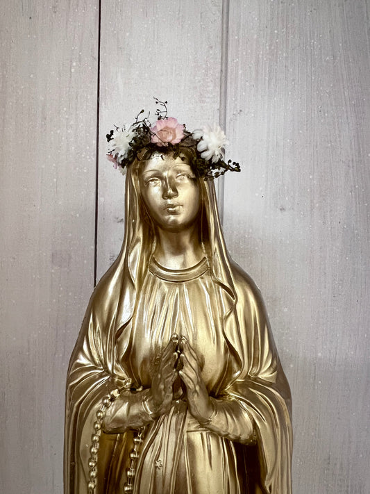 Statuette Vierge 20 cm couronnée fleurie