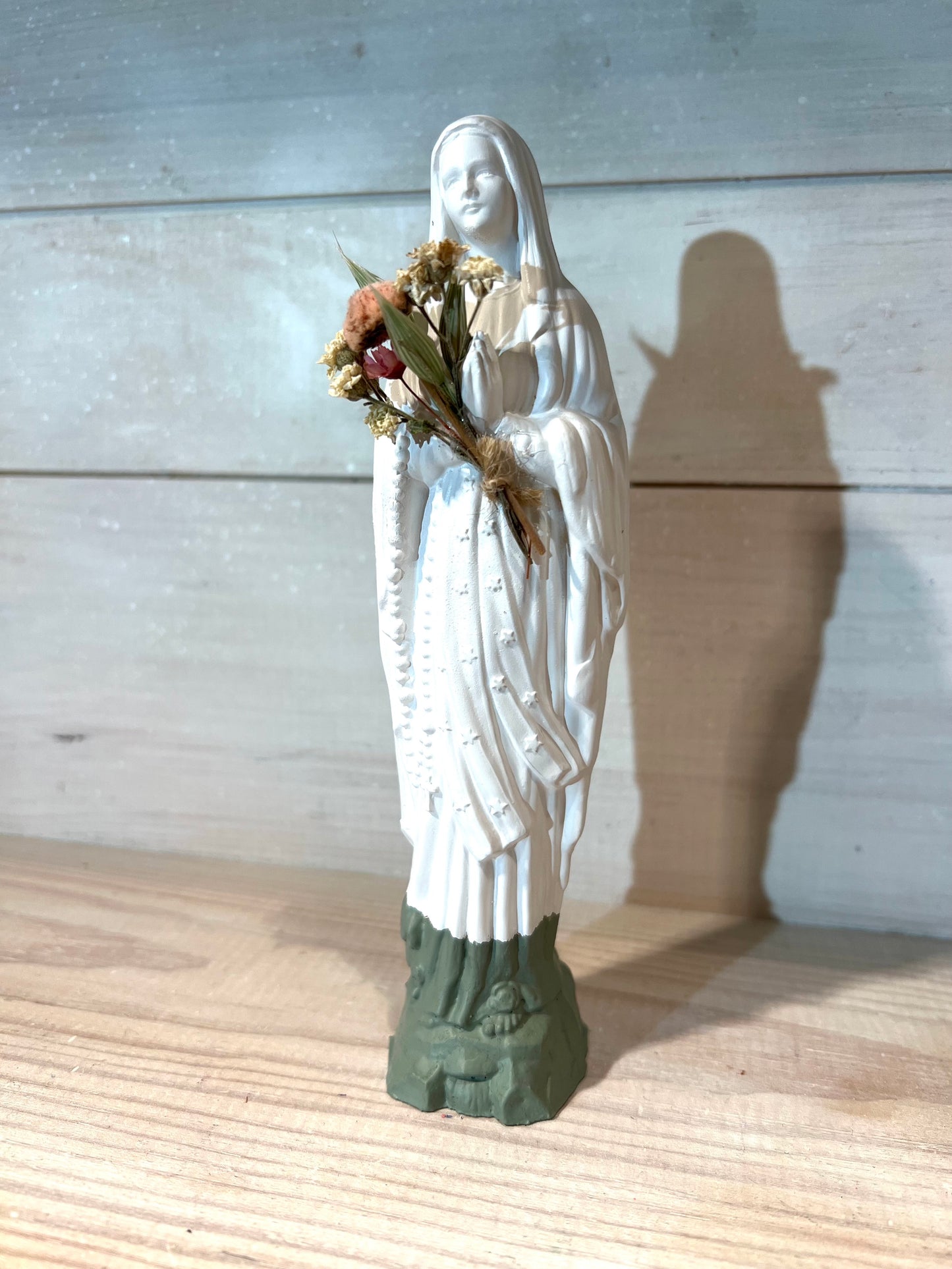 Statuette Vierge Fleurie 17 cm